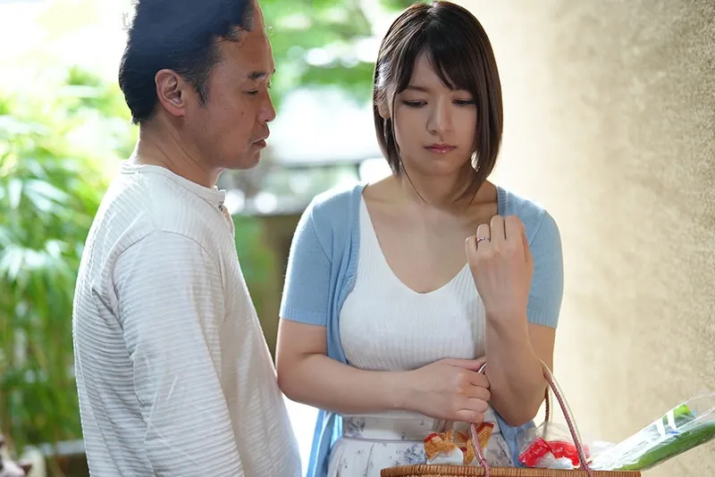 sex akari Thay thằng bạn thân thoả mãn cô người tình vú bự