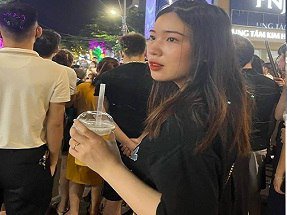 sex chuyển giới Cậu thanh niên bị 2 cấp trên nữ vắt kiệt trong chuyến công tác ở chung khách sạn