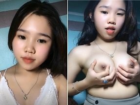 sex viet sus Chưa gì mà bím em nữ sinh đã rỉ nước