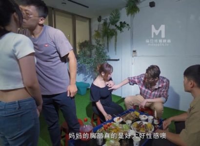 gái đẹp thủ dâm Anh xã "đi ngoài", bà xã về quê gạ làm tình bố chồng