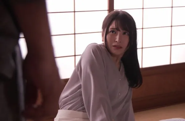 hentai ayaka Con trai bị rối loạn cương dương nên bố ông xã đã cơ hội dí vợ của con trai mang bầu